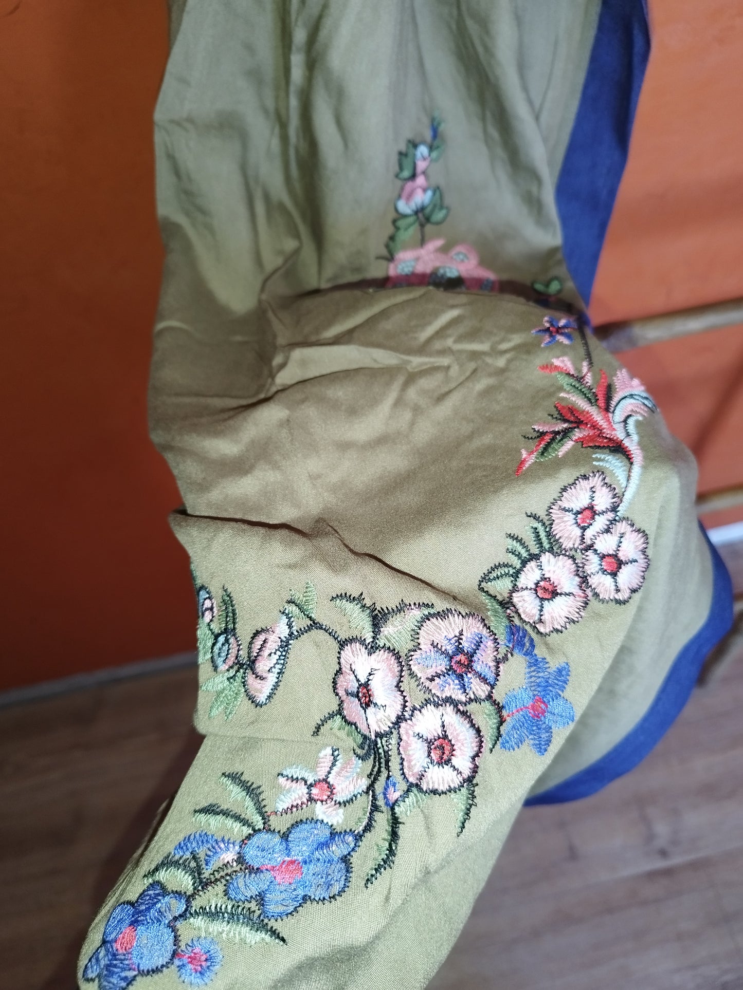 Kimono kaki brodé